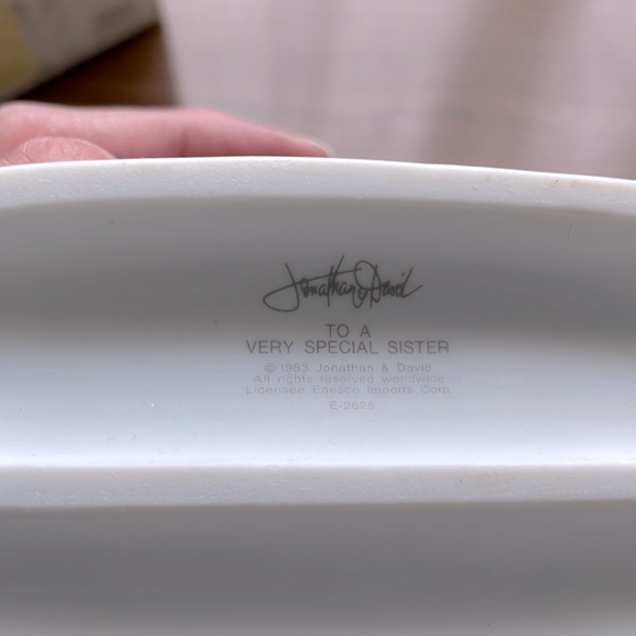 Precious Moments "To A Very Special Sister" Figurine - Picture 6 of 7